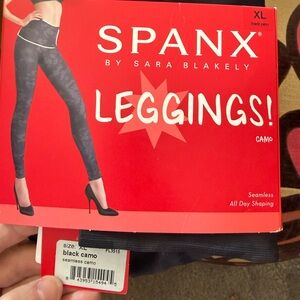 Spanx Women's Black Camo Leggings